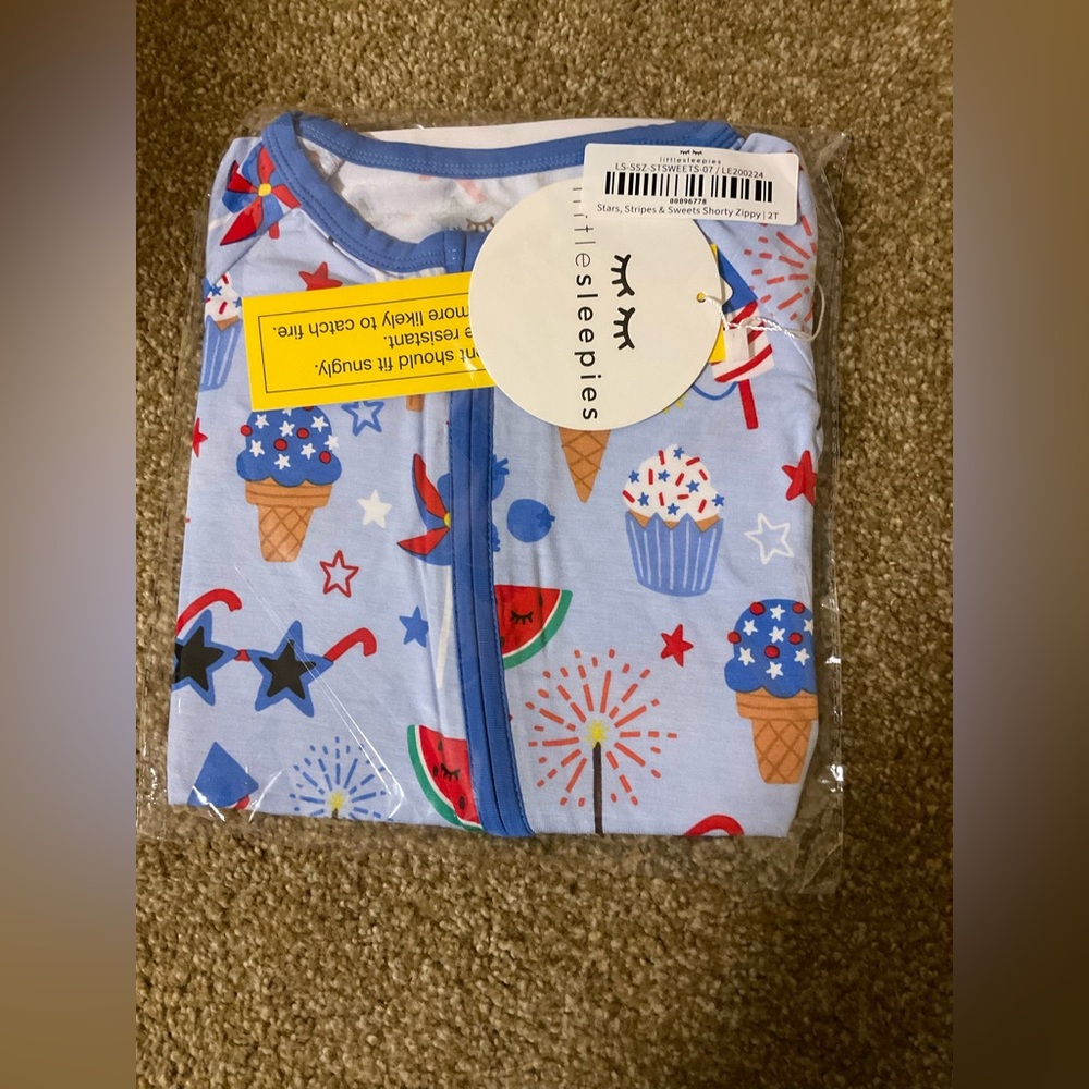 Little Sleepies stars stripes and sweets shortie zippy